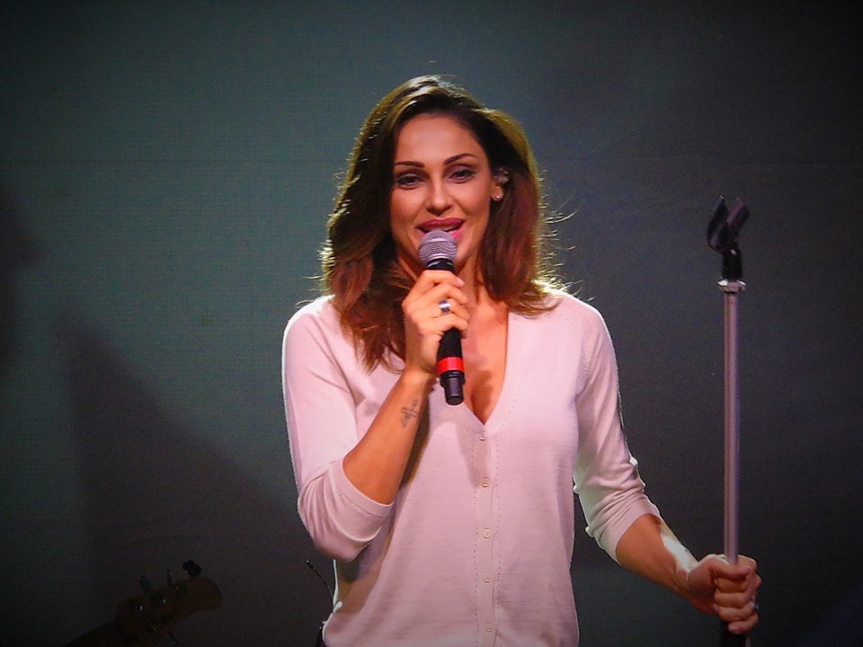 476EA508-B021-44B8-BD9E-472713874253