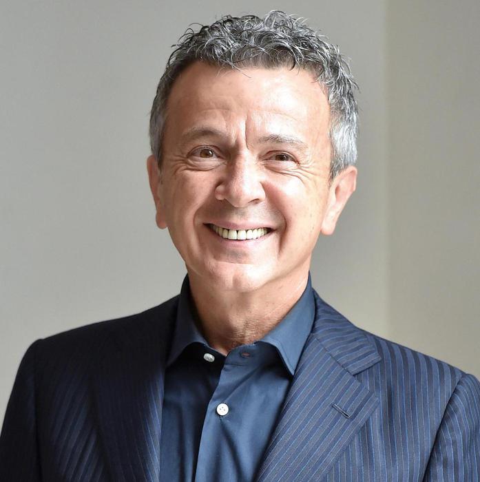 Cinema: "Tutto molto bello" di Paolo Ruffini