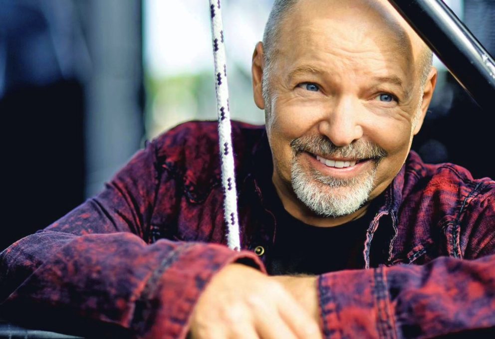 mame-musica-VASCO-ROSSI-2018-5-PEZZI-ASPETTANDO-NON-STOP-LIVEvasco-992x680