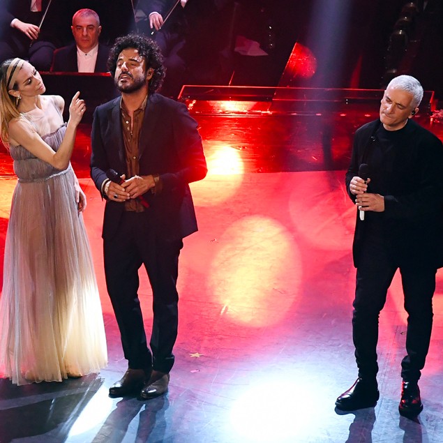 9D8FA5E0-E3B3-4002-BC25-613F6FA95228