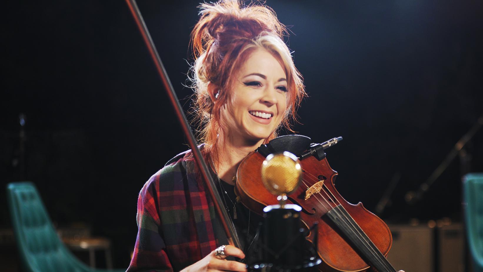 lindsey_stirling_still_01